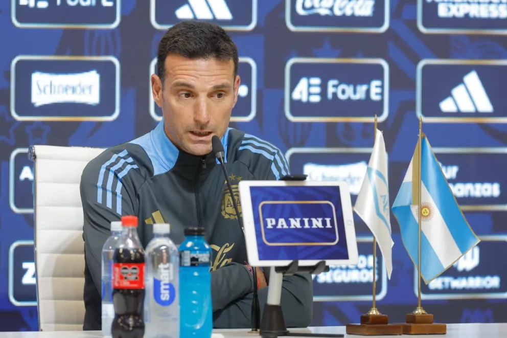 Scaloni durante la conferencia de prensa. Foto: EFE.