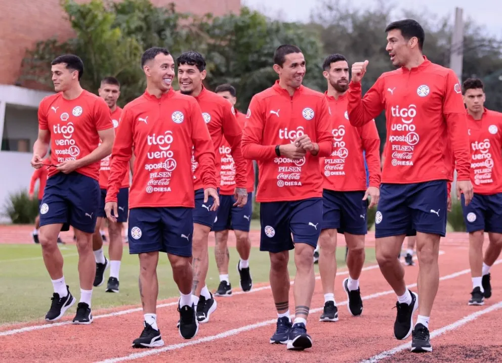 Jugadores de Paraguay finalizaron su preparación de cara al cotejo con Uruguay. Foto: Selección paraguaya