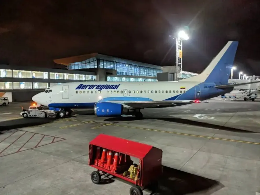 La nave que debía transportar al seleccionado no puede salir de Maurín. Foto. FBF