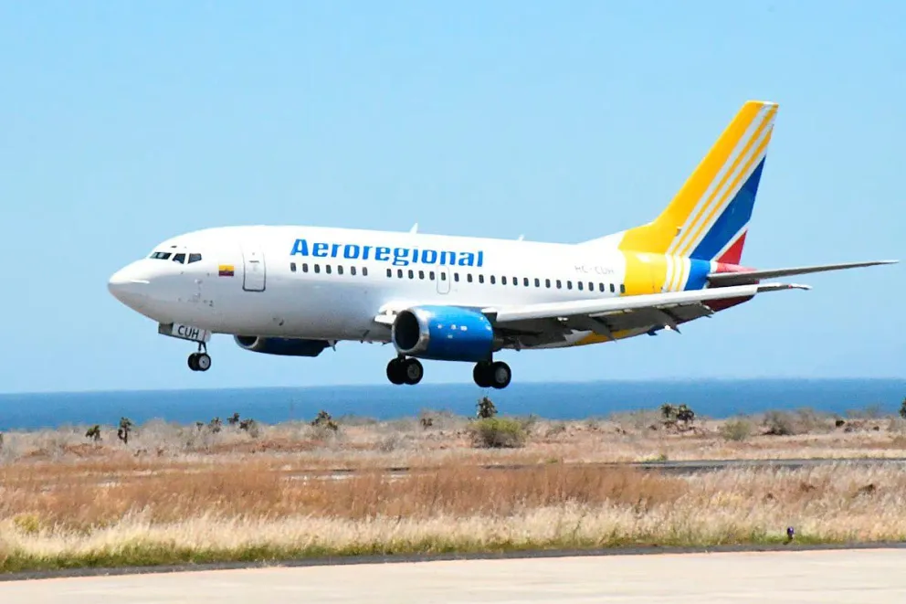 La nave que transporta a nuestro seleccionado hasta Santa Cruz de la Sierra. Foto: VHM