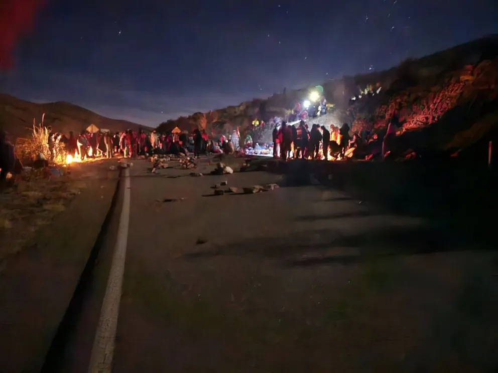 Un punto de bloqueo en la zona de los Cintis, en Chuquisaca, protagonizada por un grupo de "evistas". Foto: RKC