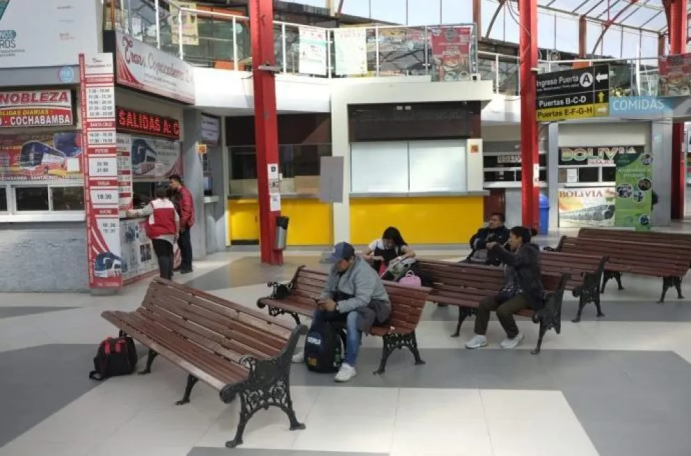 La Terminal de Buses de La Paz, vacía este lunes. Foto: AMUN