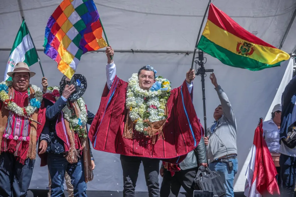Jhonny Fernández, alcalde de Sant Cruz, en un anterior acto de campaña, en El Alto. Foto: APG