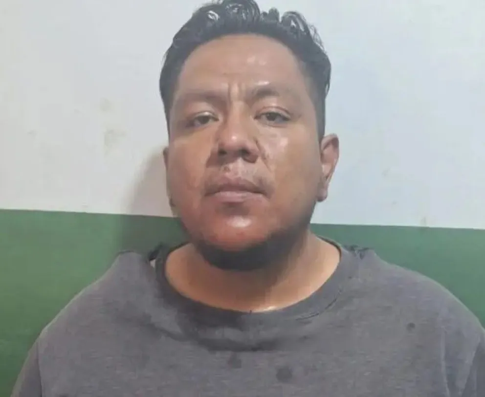 El dirigente evista Franco García en la FELCC, hoy. Foto: Opinión