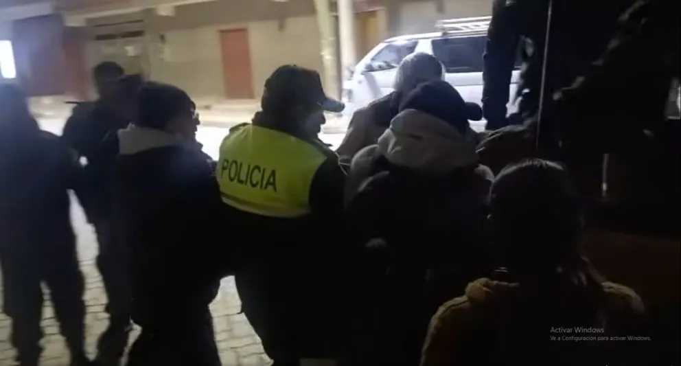 Fallecidos serán trasladados a Oruro.   Foto: Captura Red Pio XII