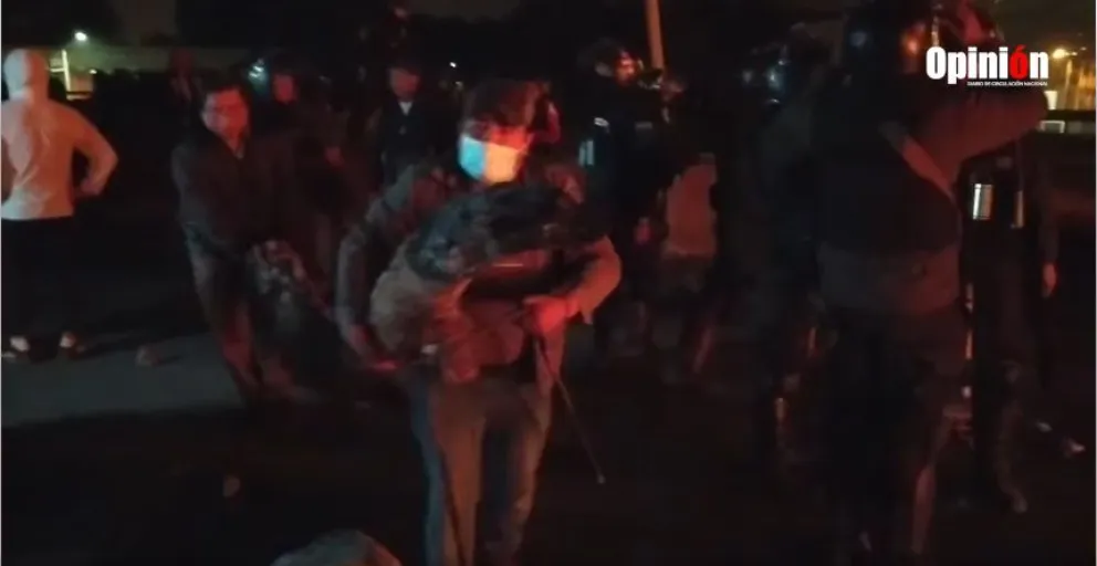 Vecinos desbloquean Vinto.     FOTO: Captura de pantalla de Opinión