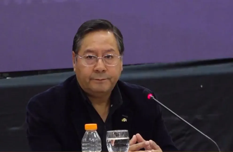 Arce Catacora interviene en el IV Encuentro Multipartidario e Interinstitucional que se realiza en la ciudad de Santa Cruz.