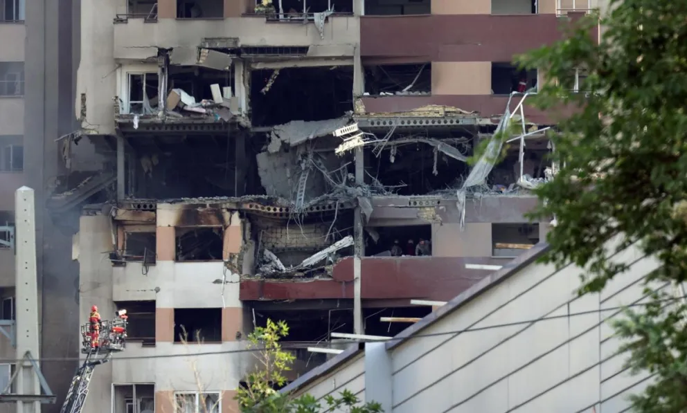 Un edificio que fue alcanzado por los ataques aéreos israelíes al norte de Teherán, el 13 de junio. Foto: EFE