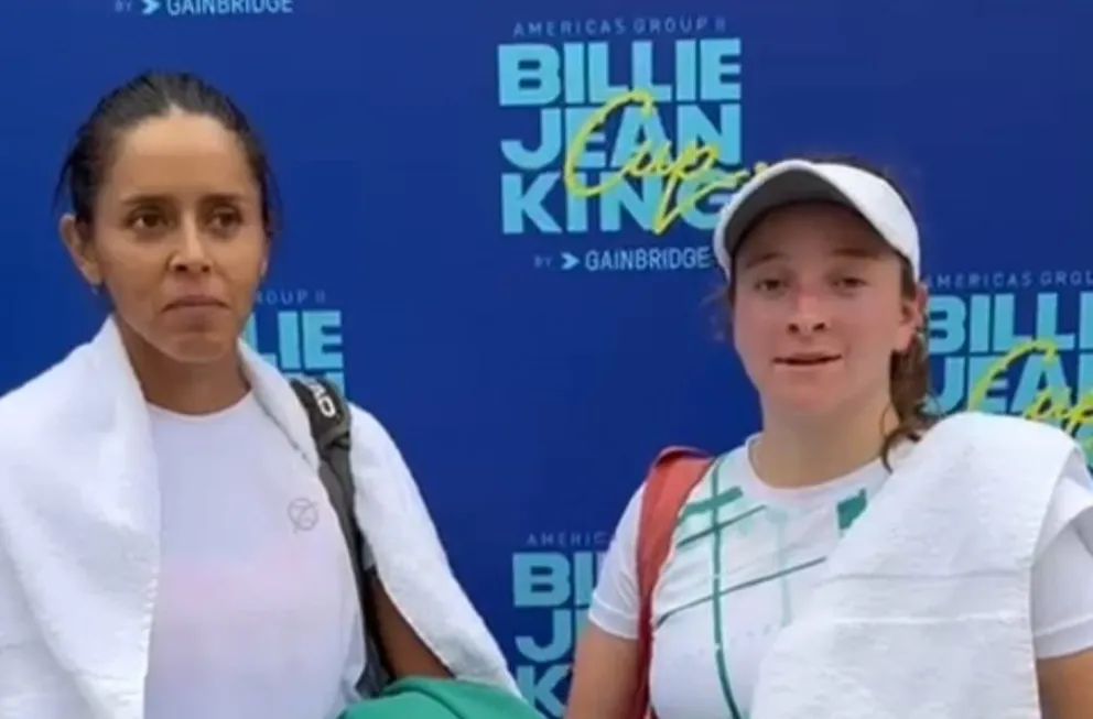 Zeballos (izq.) y Trigosso tras ganar el partido de dobles a Puerto Rico. Foto: Captura de pantalla.
