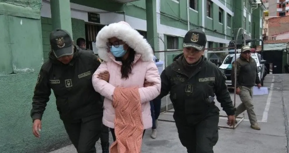 La exvocal del TDJ de La Paz, Claudia Castro, fue trasladada en horas de la tarde a su audiencia. Foto: APG