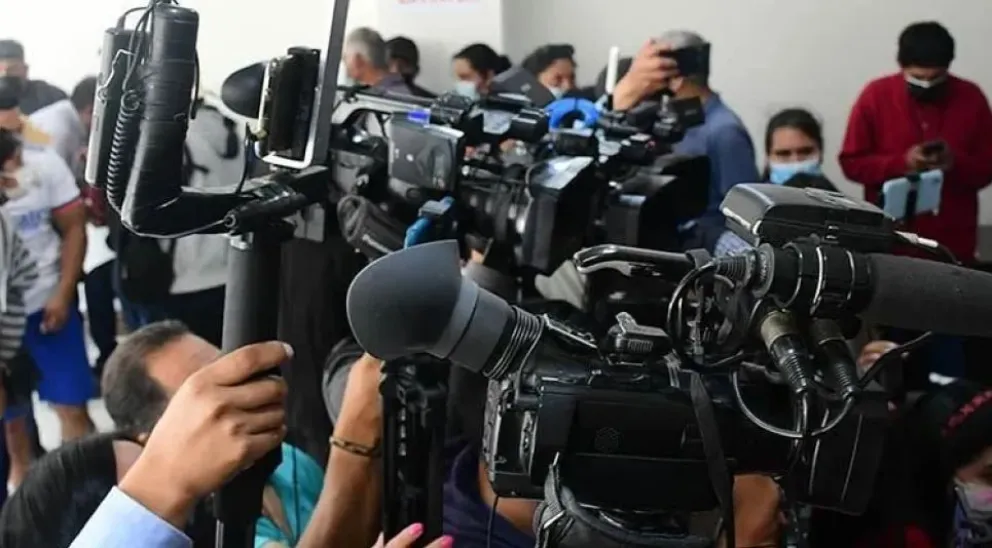Periodistas durante una cobertura de prensa. Foto: RRSS