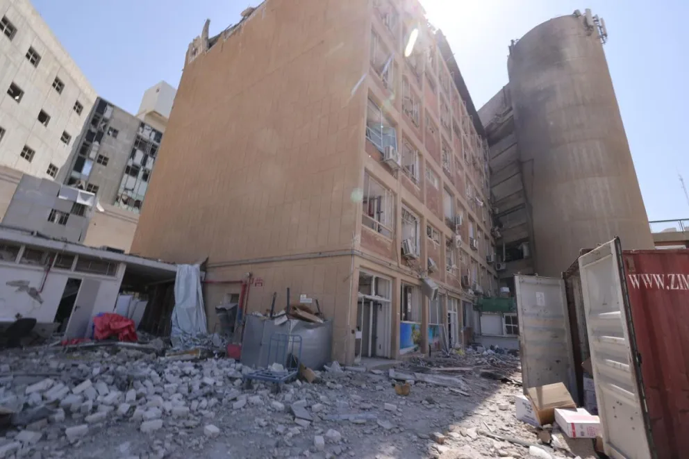 El hospital de la región, el Soroka, atacado por un misil iraní. Foto: EFE