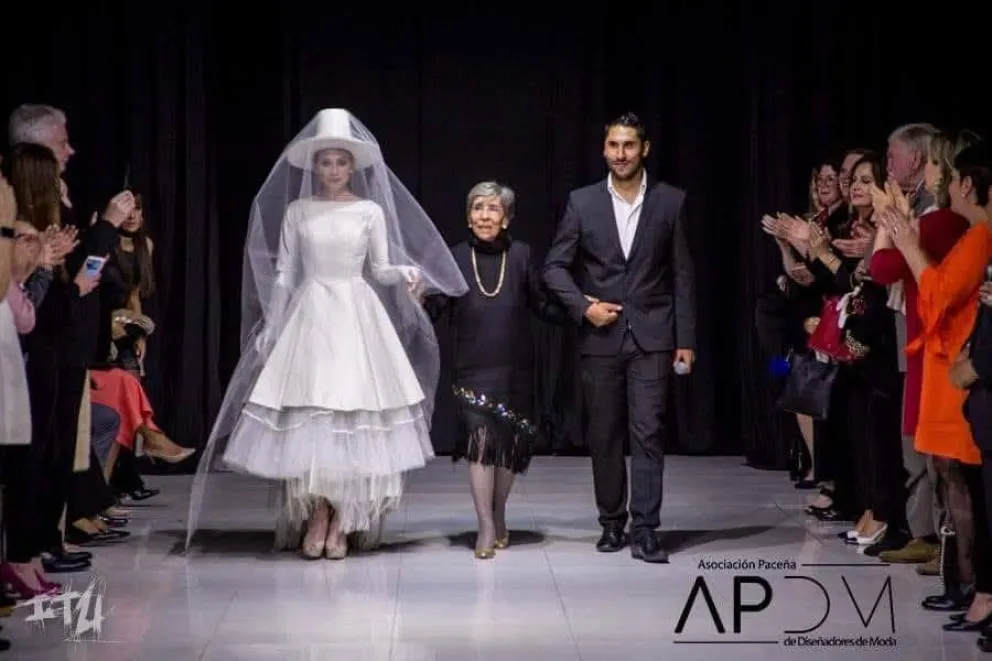 Daisy Wende en una de sus pasarelas. FOTO:  Asociación Paceña de Diseñadores de Moda 