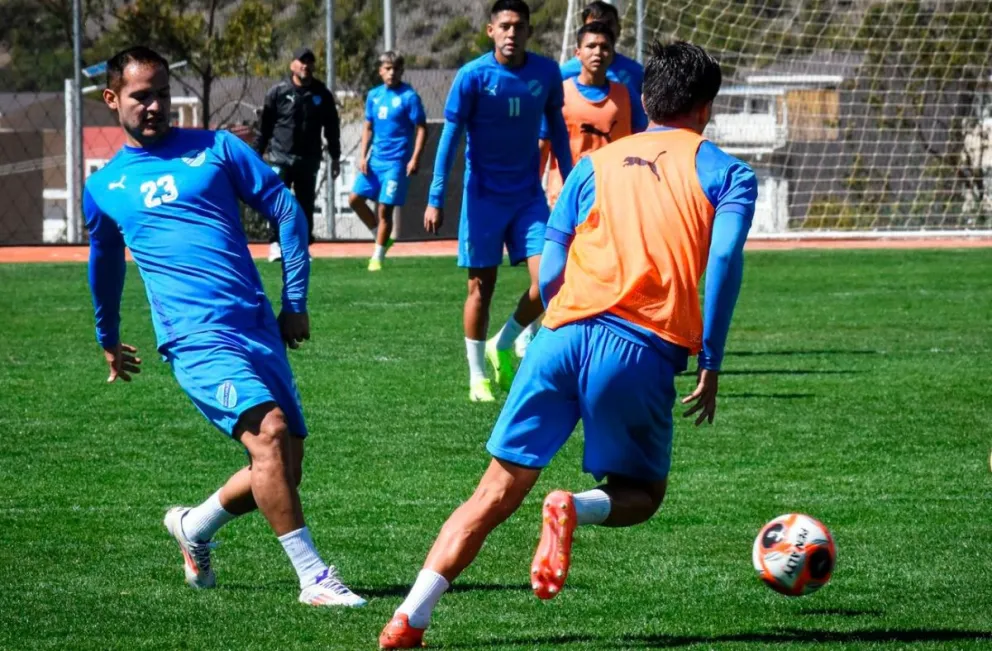 Leonel Justiniano durante un entrenamiento de los bolivaristas en su complejo de Ananta. Foto: CB
