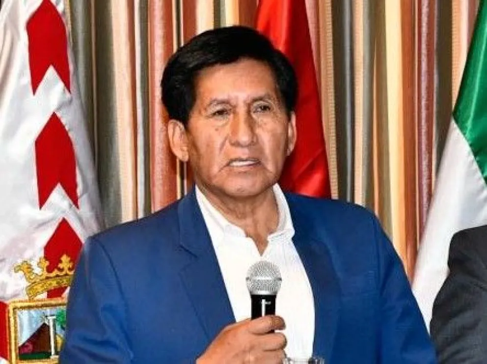 El senador Félix Ajpi en una imagen de sus redes sociales. 