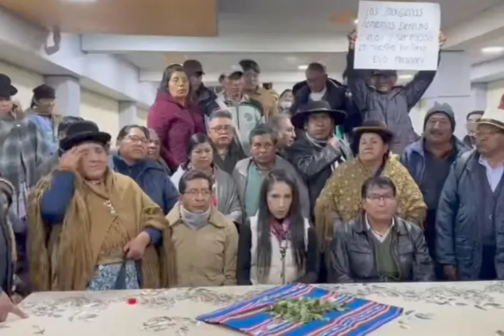 "Evistas" brindan conferencia de prensa en El Alto. Foto: captura de video