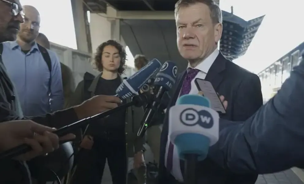 Johann Wadephul, ministro de Exteriores de Alemania, a su llegada a Kiev, este lunes. Foto: DW