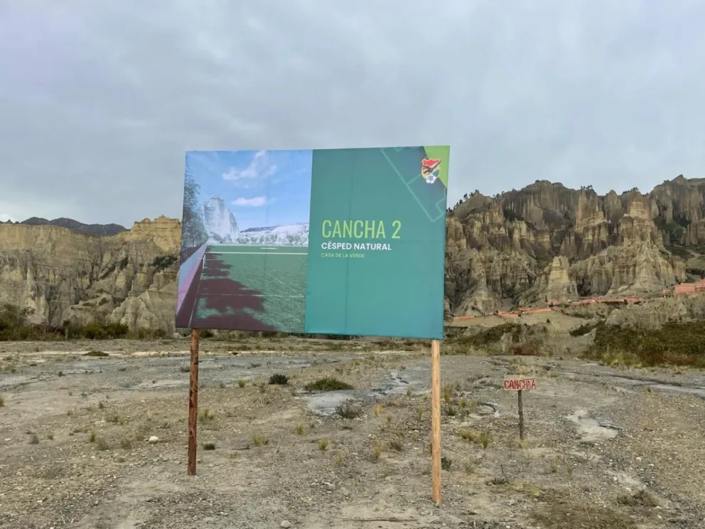 El terreno en la Casa de la Verde donde se construirá una de las canchas de césped natural. Foto: Archivo Sports 360. 