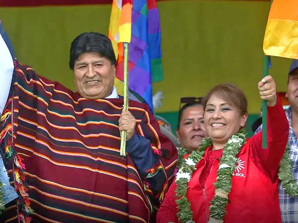 Willma Alanoca, Evo Morales y Ruth Nina en una imagen de archivo. Foto: RRSS