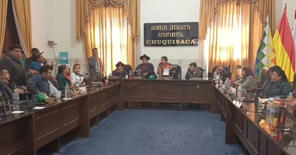 La sesión de la Asamblea Departamental de Chuquisaca. Foto: Correo del Sur.