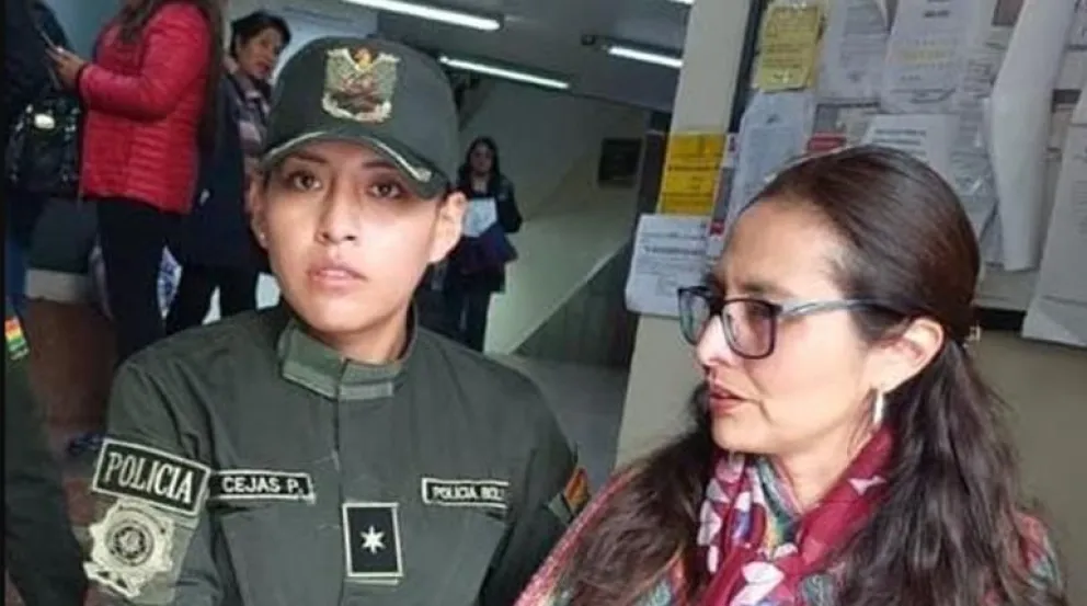 La exvocal del TDJ La Paz, Claudia Castro, cuando fue aprehendida. Foto: APG