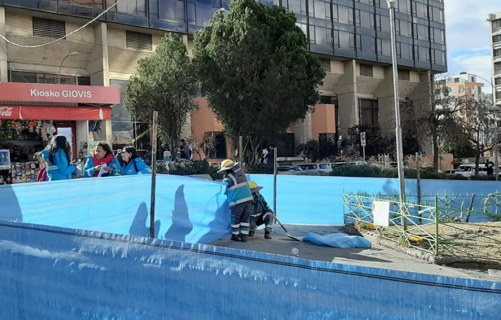 Obreros municipales iniciaron la intervención el lunes. Foto: Mirna Echave / Visión 360