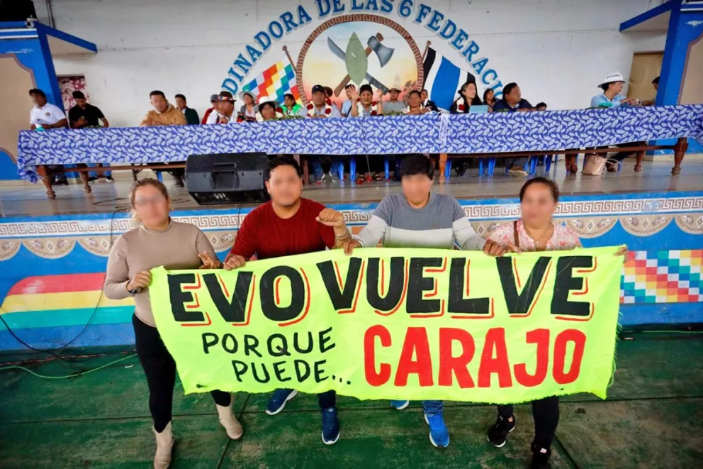 Evistas, en una reunión el fin de semana. Foto: RKC 