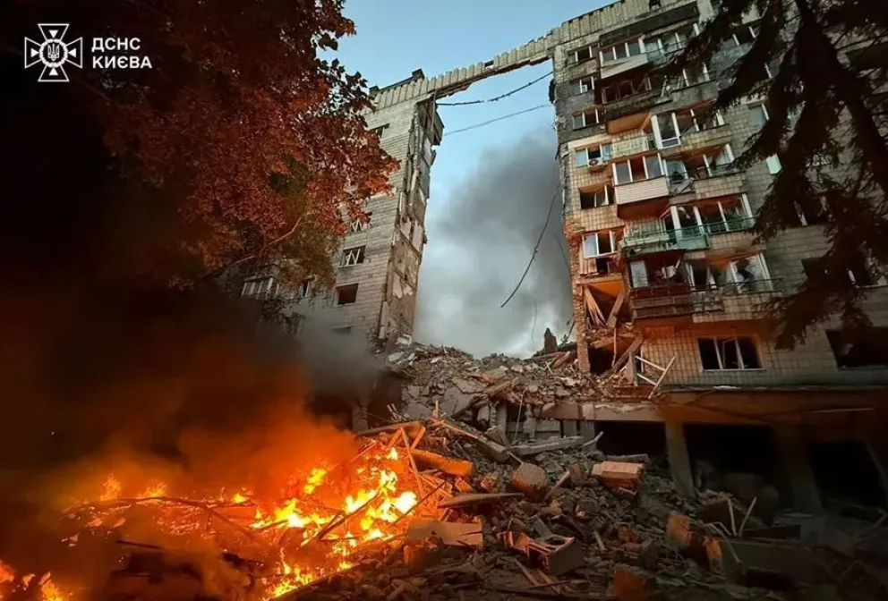 Imagen de archivo de un reciente ataque ruso con drones contra Kiev. Foto: EFE / Servicio Nacional de Emergencias de Ucrania