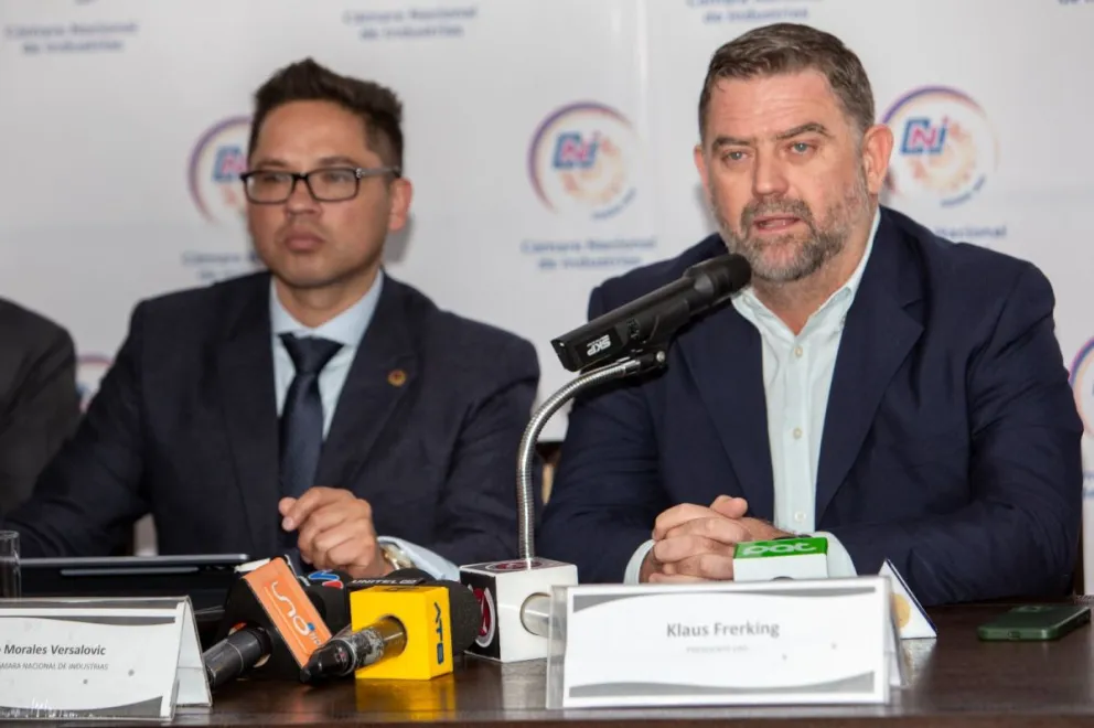 Los organizadores. Foto: CNI