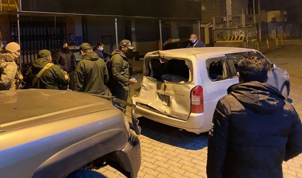 Imagen de un auto de contrabandistas Foto:ABI