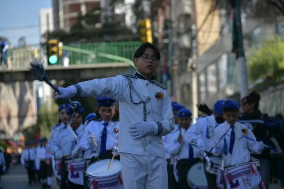 Desfile cívico en La Paz. Foto: AMUN