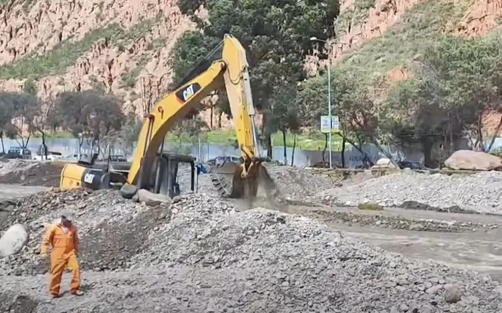 Trabajos de emergencia durante las riadas en La Paz en 2024. Foto: Captura de video