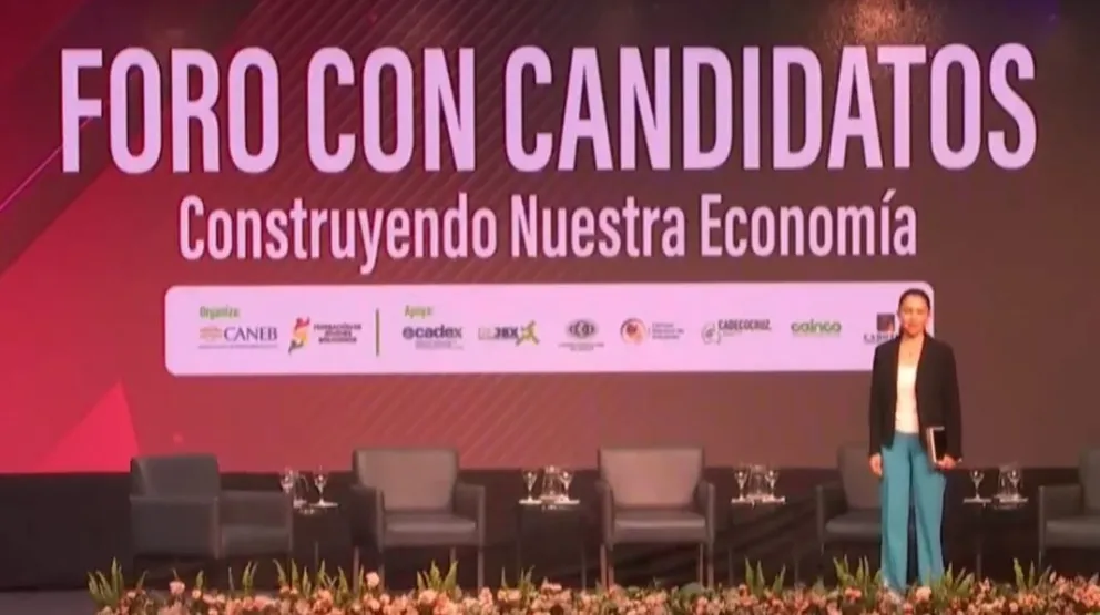 Mariana Prado en el foro de Santa Cruz, este miércoles. Foto: Captura de video