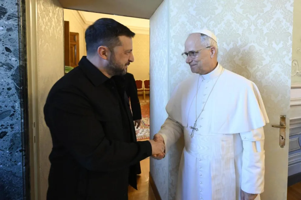 El presidente de Ucrania con el Papa León XIV este miércoles en la residencia papal de Castel Gandolfo. Fotos: EFE