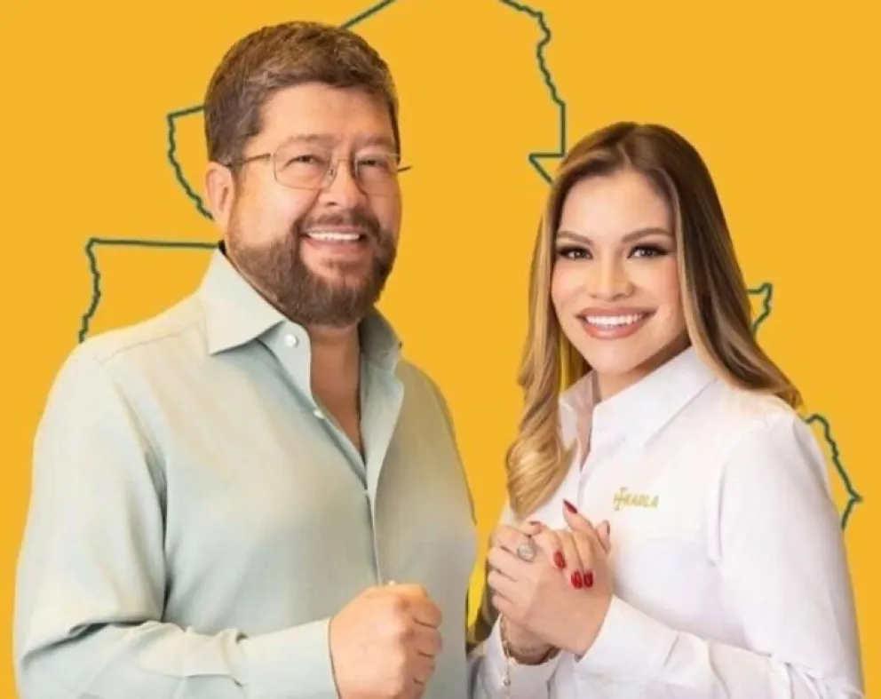 Karla Robledo, junto a Samuel Doria Medina. Foto: Alianza Unidad.