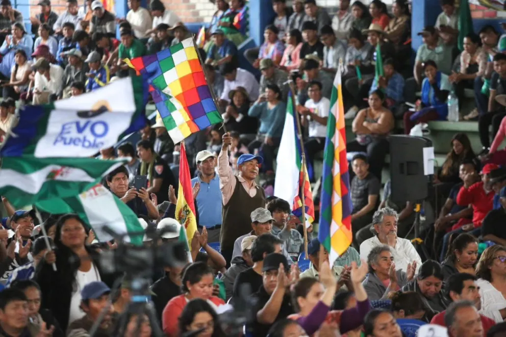 Los "evistas" reunidos este sábado en Lauca Ñ. Foto: RRSS de Morales 