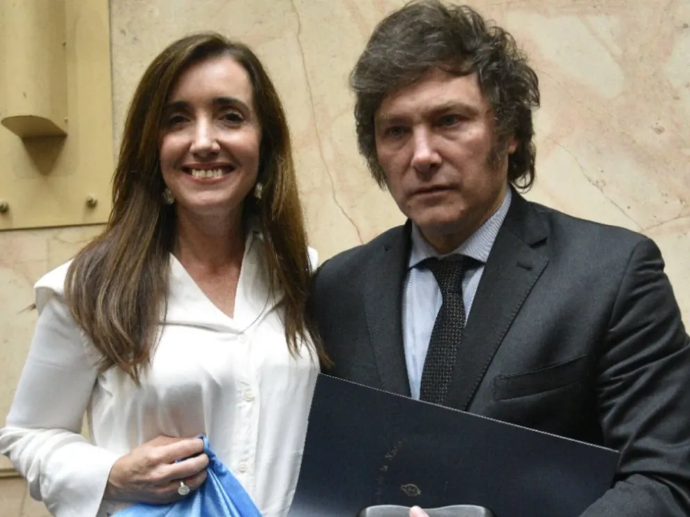 El presidente de Argentina, Javier Milei, junto a la vicepresidente, Victoria Villarruel en una imagen de archivo. Foto: CC