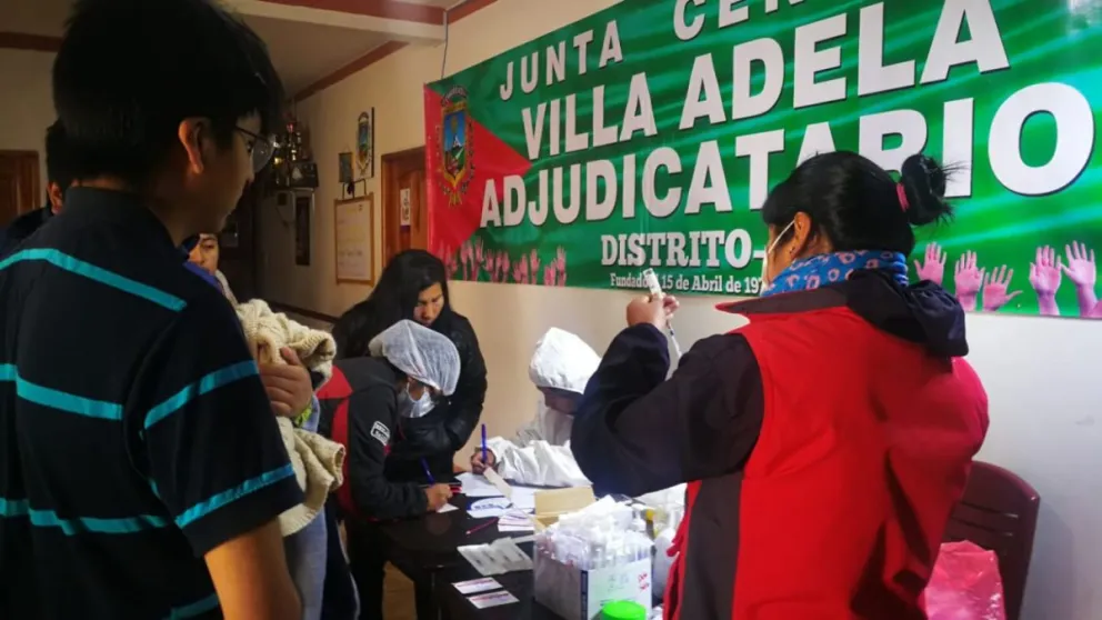 Una campaña de vacunación contra el sarampión en El Alto. Foto: GAMEA