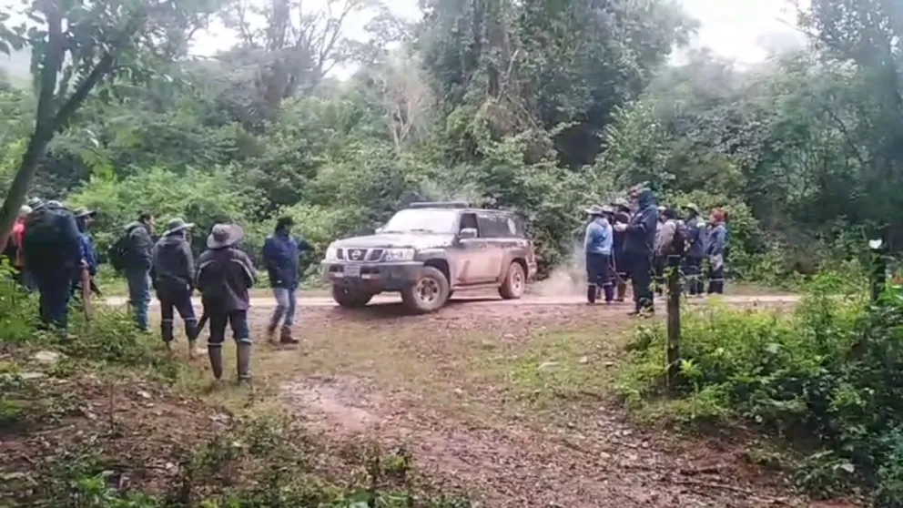 Los comunarios protestando. FOTO: Sumando Voces