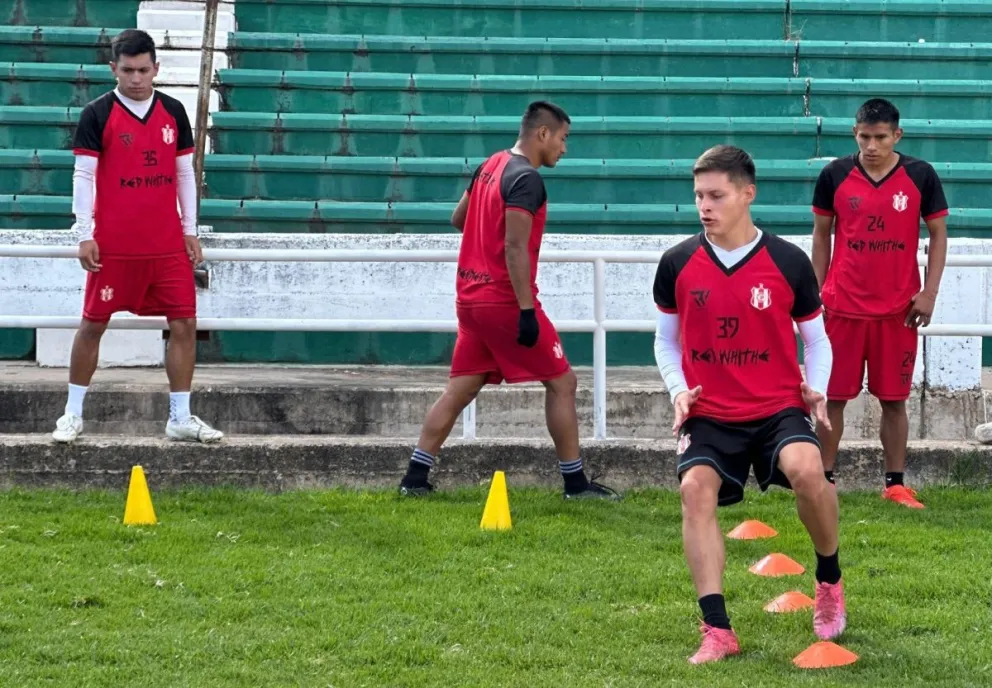 Jugadores de Independiente en un entrenamiento en el estadio Patria de Sucre. Foto: club Independiente
