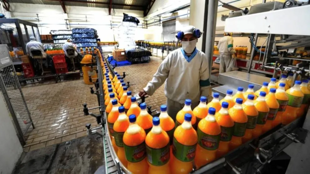Una fábrica de bebida en La Paz, imagen referencial. Foto: RRSS