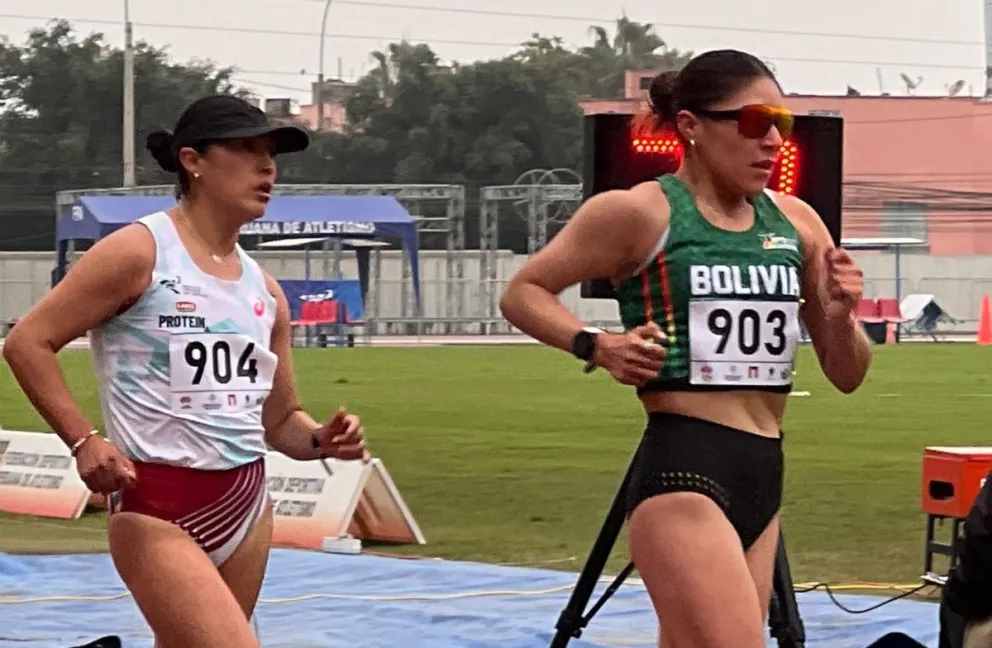 Castro (der.) durante su prueba en Lima. Foto: FAB.