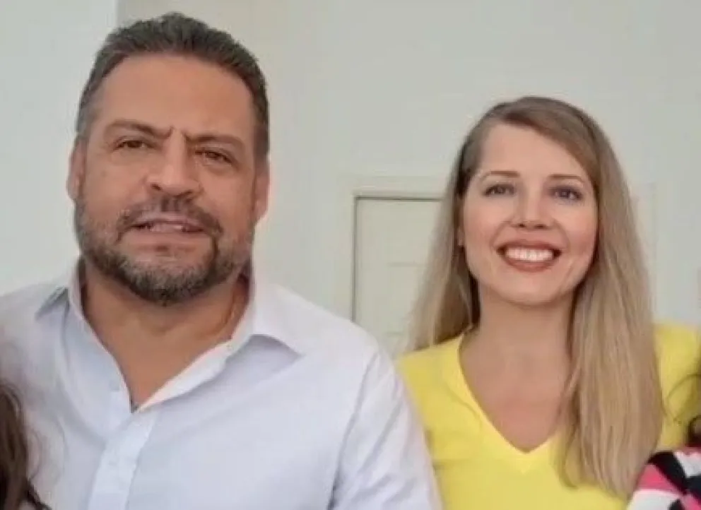 El exalcalde de La Paz, Luis Revilla, junto a su familia. Foto: Captura