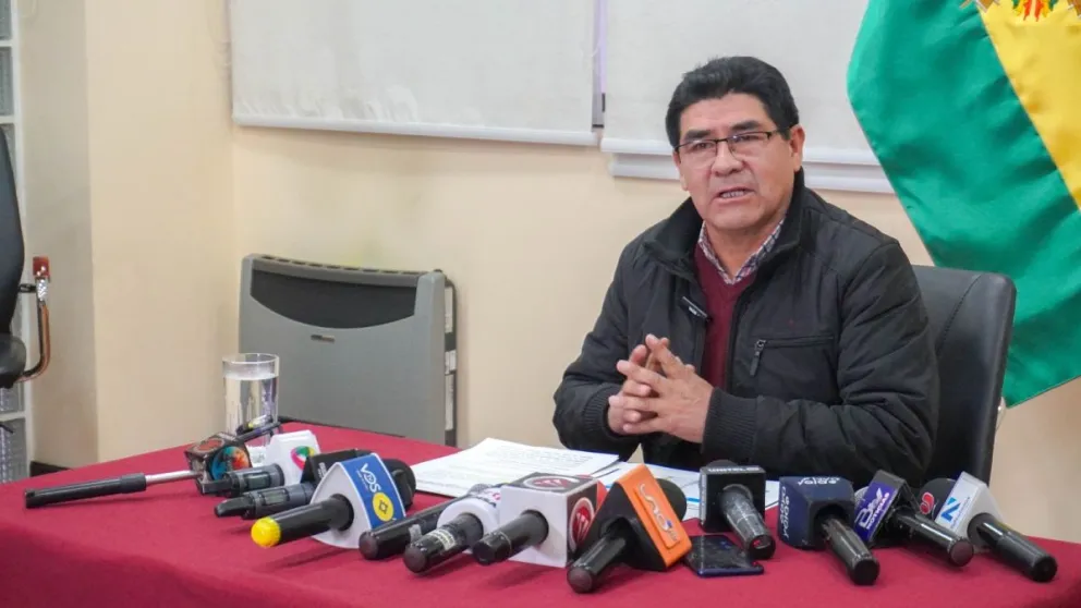 El ministro de Educación, Omar Veliz. Foto: Educación 