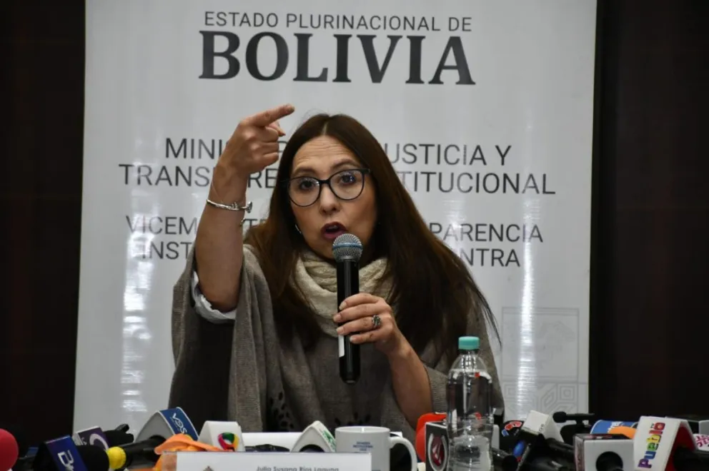 La viceministra Susana Ríos en una conferencia de prensa. Foto: APG