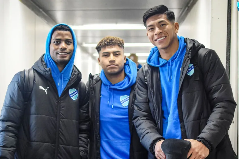 Romero Velásquez y Vaca en el aeropuerto de El Alto. Foto: CB