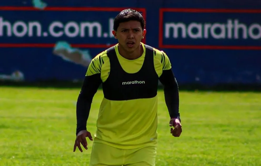 John García en un entrenamiento del Tigre en Achumani. Foto: The Strongest