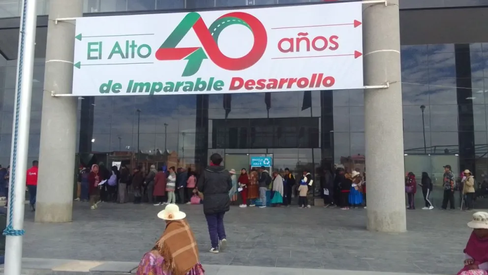 El punto fijo de pago está habilitado en la planta baja del Jach’a Uta. Foto: GAMEA