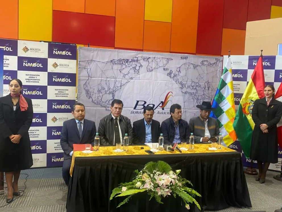 Autoridades anuncian la inauguración de vuelos de BoA a Cuzco. Foto: ABI.