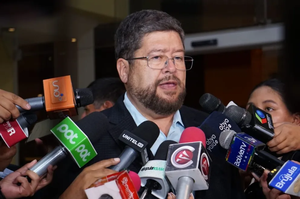 Samuel Doria Medina durante un encuentro con la prensa. Foto: APG